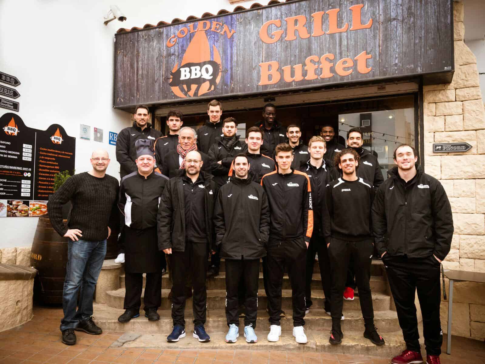 Dinar d’equip al restaurant BBQ de Lleida