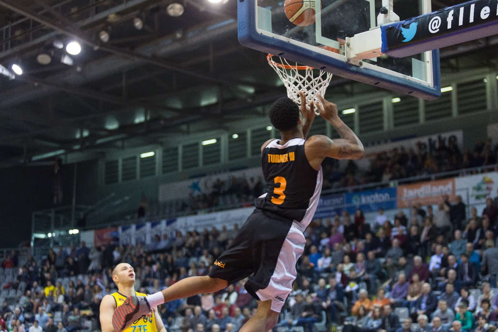 CRÒNICA J.9 | La setena de la temporada i dormim líders. Força Lleida  73 – 55  ZTE Real Canoe