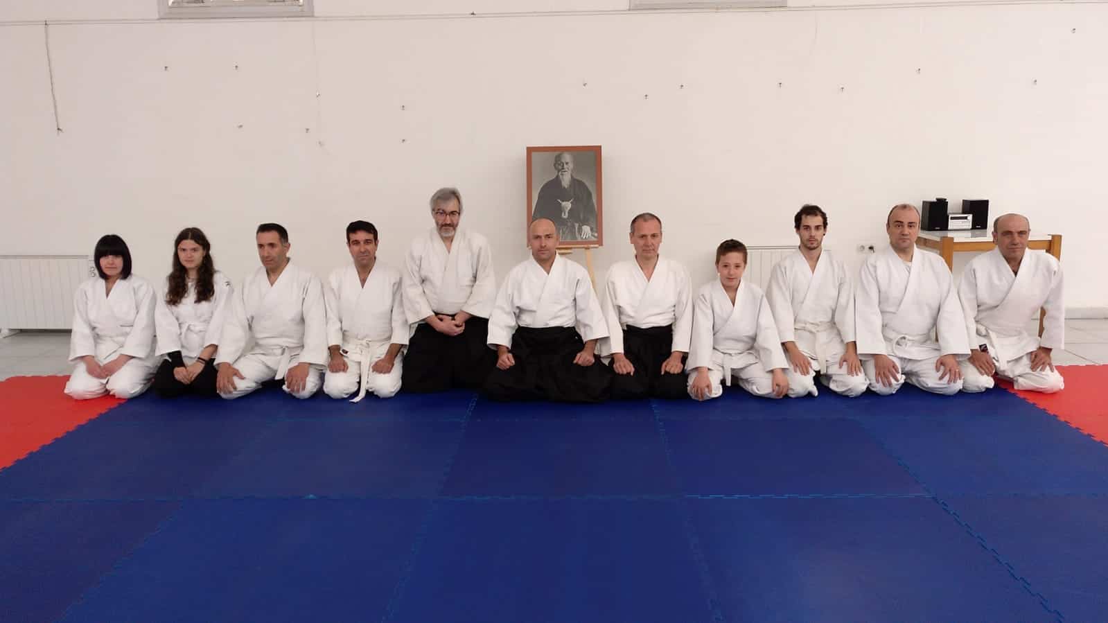 Actuació del grup Dojo Aikido Orvepard al Barris Nord