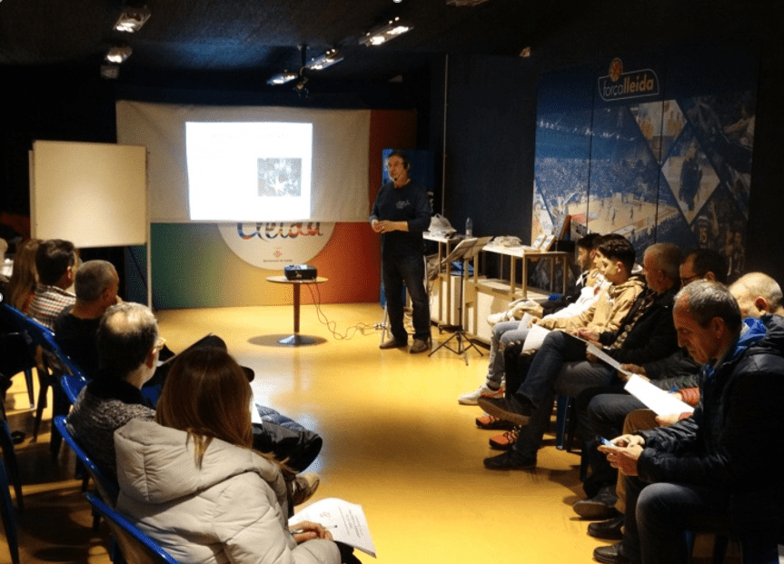 En Bones Mans: «La Gestió emocional en els esports d´equip Valors a l´esport i a la vida»
