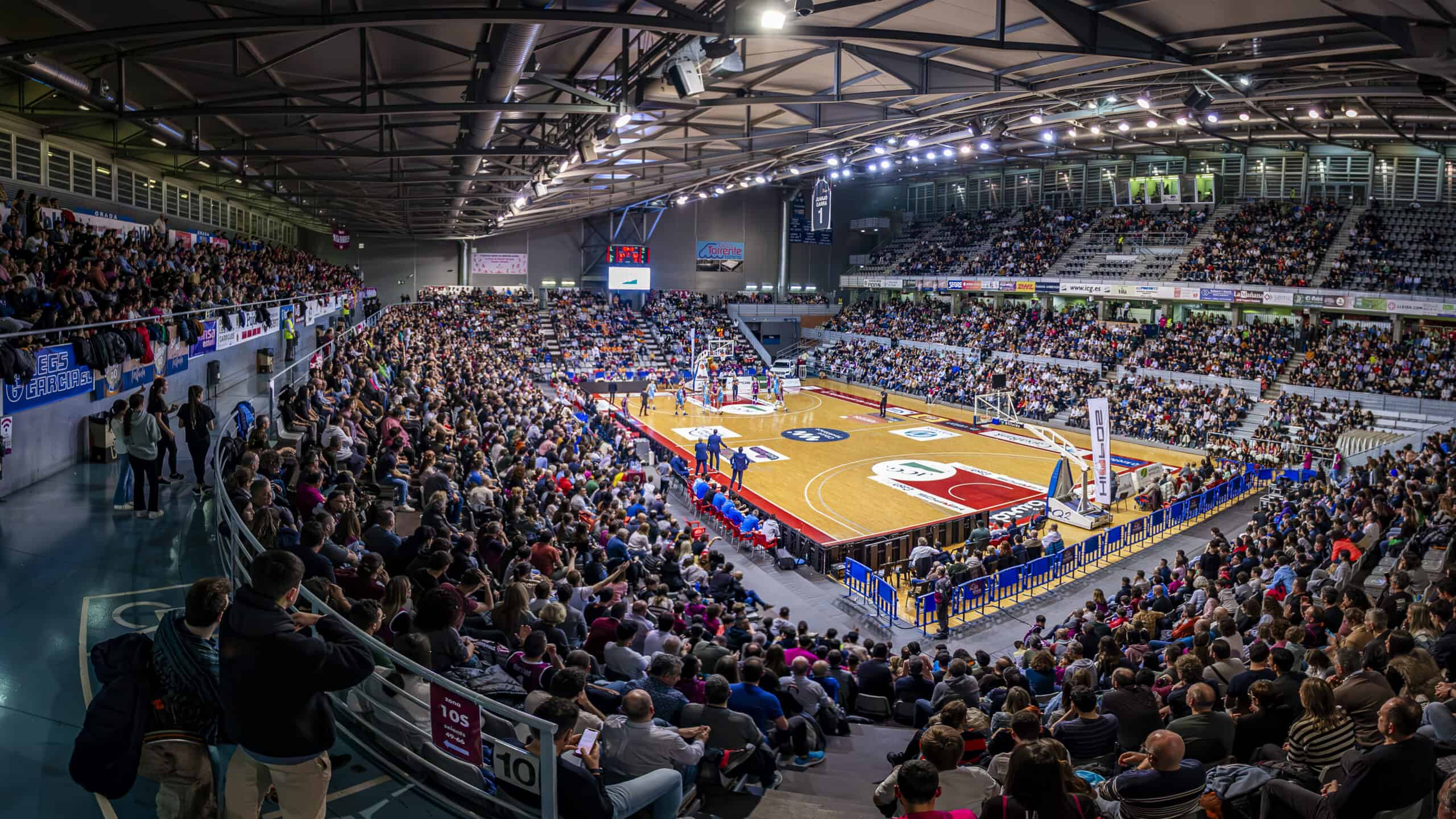 EL ICG FUERZA LLEIDA TUMBA AL LÍDER